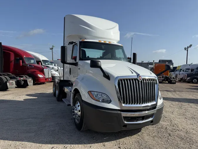 2020 International LT625