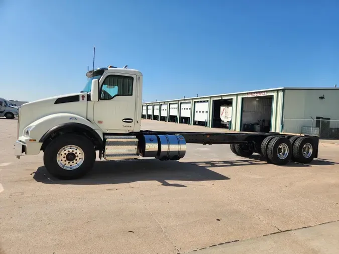 2026 Kenworth T880