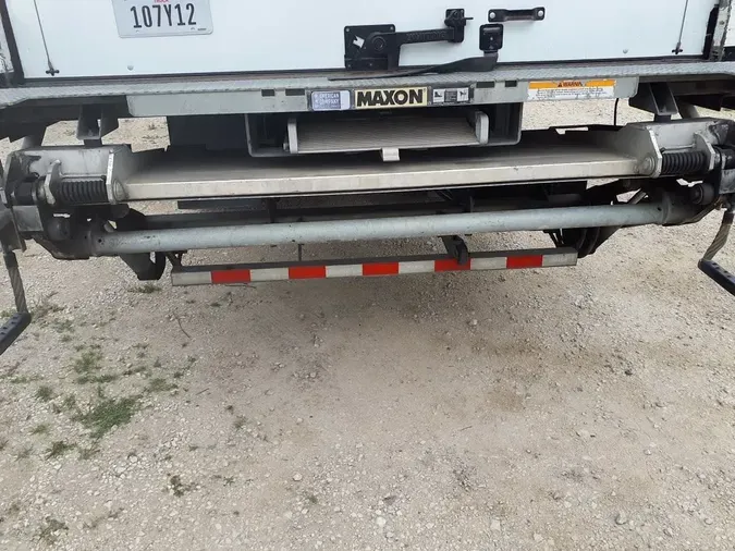 2018 FREIGHTLINER M2 106