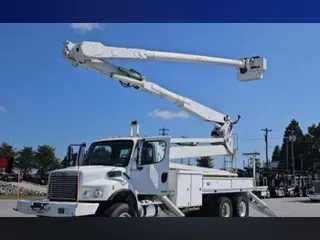2007 Freightliner M2