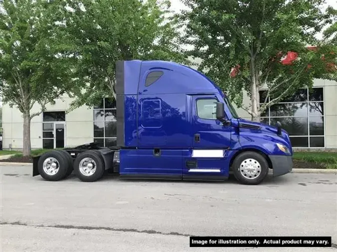 2021 FREIGHTLINER CA126