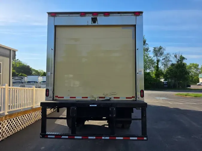 2019 FREIGHTLINER/MERCEDES M2 106