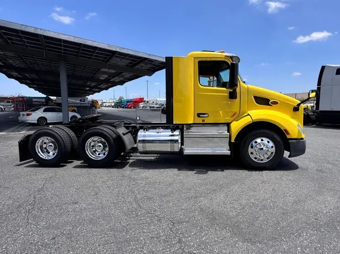 2021 Peterbilt 579ec7f50b1eea32cd248ec1722db1c3f97