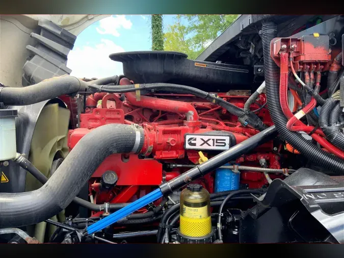 2022 INT LT625 6x4