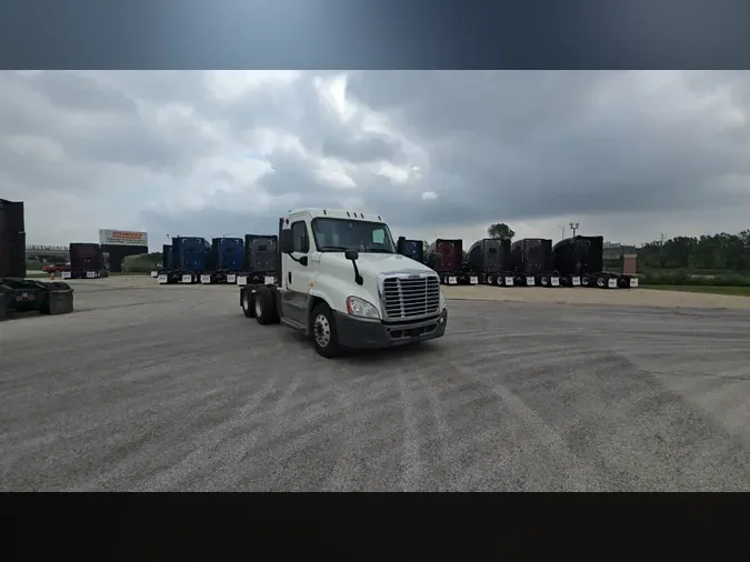 2019 Freightliner Cascadia 125ec813715d7153125d253c33c66effe65