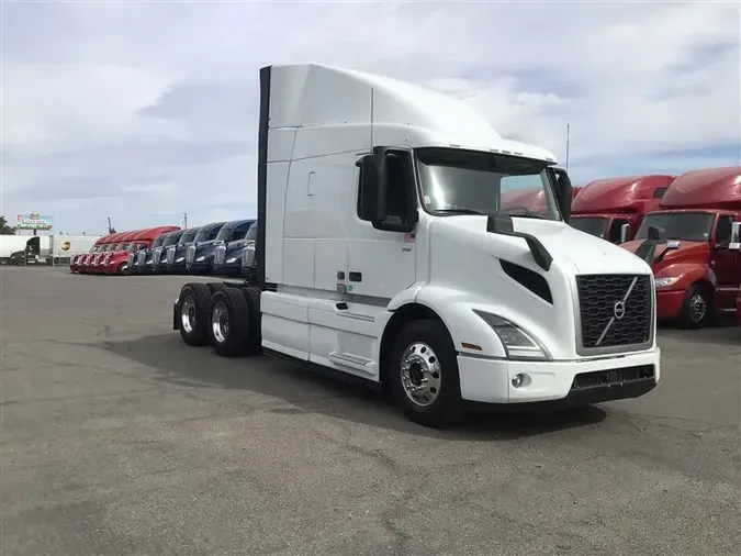 2021 VOLVO VNR64T640ec82c9b32e636b47f4d65f7d5571bb70