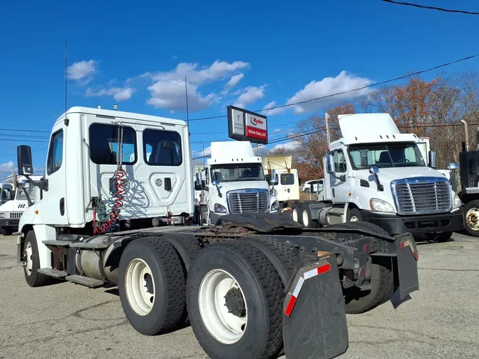 2017 FREIGHTLINER/MERCEDES CASCADIA 125