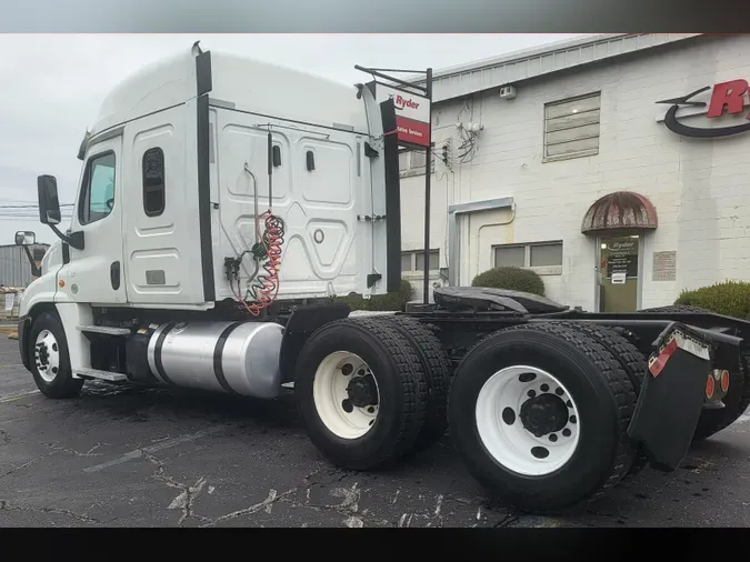 2019 FREIGHTLINER/MERCEDES CASCADIA 125