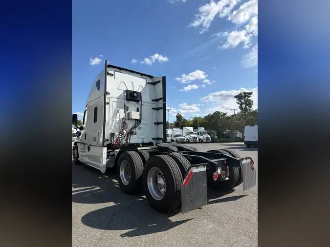2018 FREIGHTLINER/MERCEDES CASCADIA 125ec88d90930abb516fffd7e9550a82553