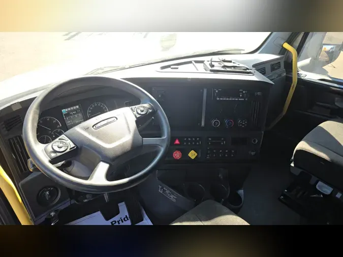 2023 Freightliner Cascadia 126