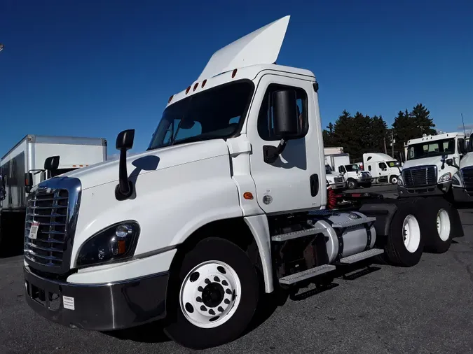 2018 FREIGHTLINER/MERCEDES CASCADIA 125ec9447e7f9ae0b64745a039e44edf7c6