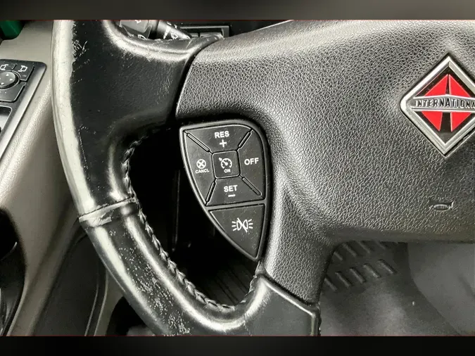 2022 INT LT625 6x4