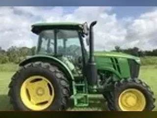 2021 John Deere 6105E
