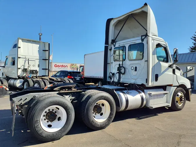 2020 FREIGHTLINER/MERCEDES NEW CASCADIA PX12664