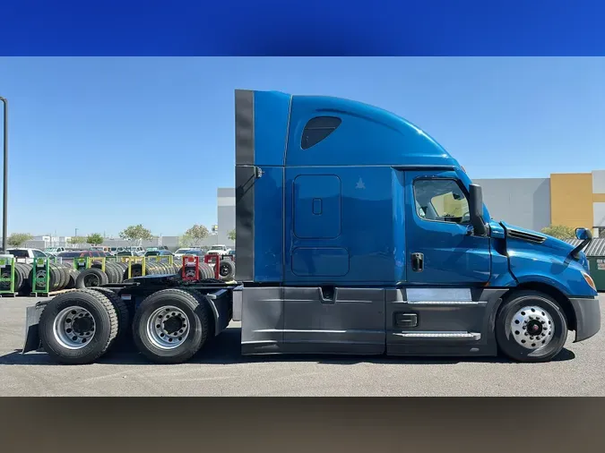 2022 Freightliner Cascadia