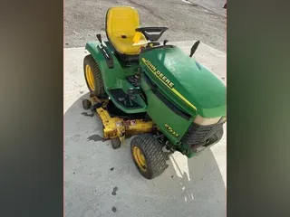 1999 John Deere GT235