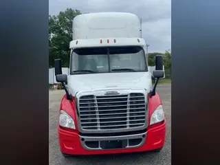 2017 FREIGHTLINER CASCADIA 113