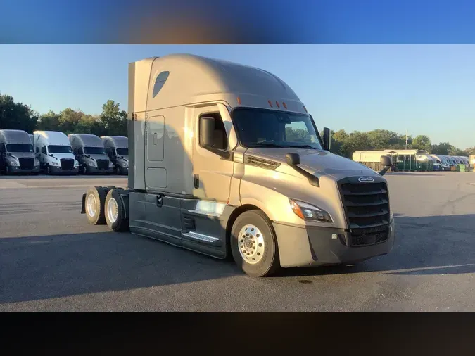 2022 Freightliner Cascadia 126eca01aa0cdaabf06ef7e7ec0c8e8d252