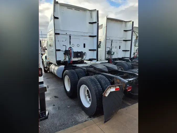 2019 NAVISTAR INTERNATIONAL LT625 SLPR CAB