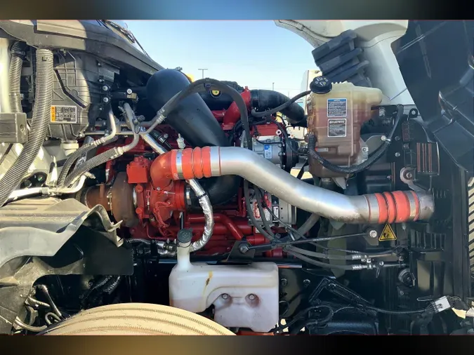 2022 INT LT625 6x4