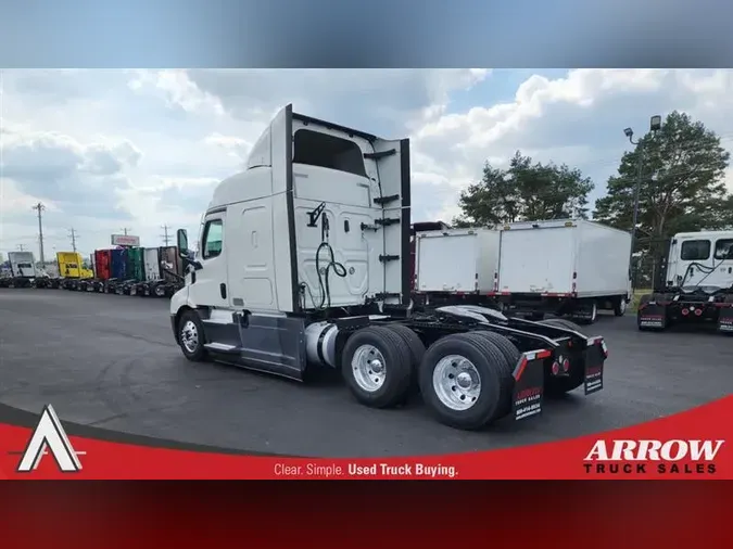2021 FREIGHTLINER CA116