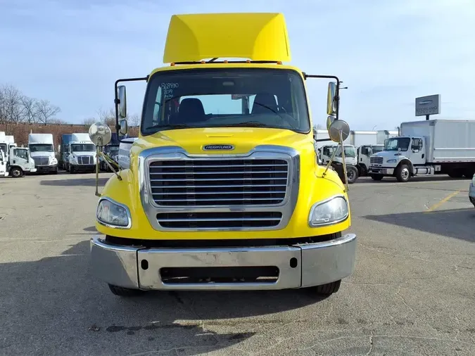 2019 FREIGHTLINER/MERCEDES M2-112