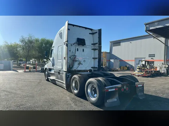 2023 Freightliner Cascadia 126eca73eee8da6fcc7dcad05835d3d7dc3
