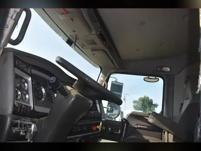 2016 KENWORTH T800