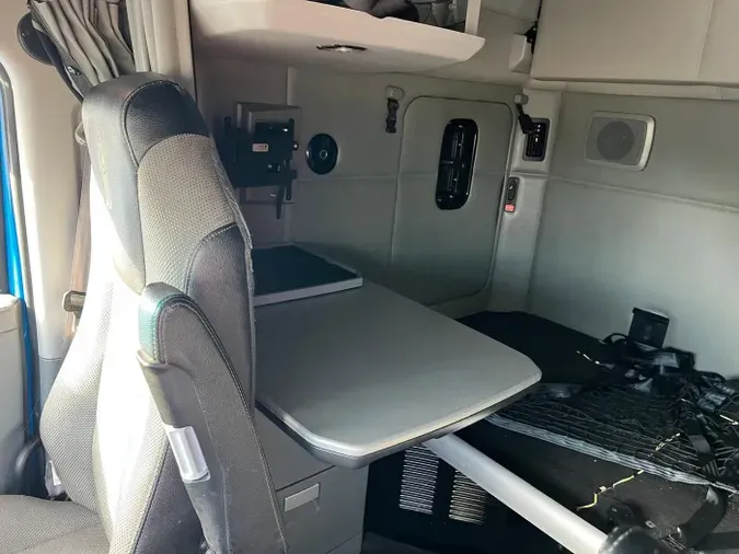 2022 Kenworth T680