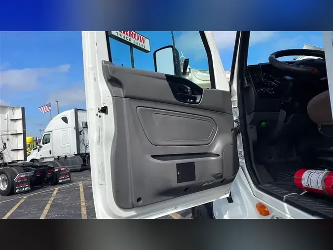 2022 INTERNATIONAL LT625