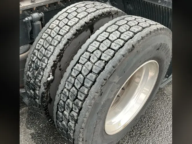 2025 VOLVO VNL64T740ecaf07b4f1962c26fbd5508e8953dde9