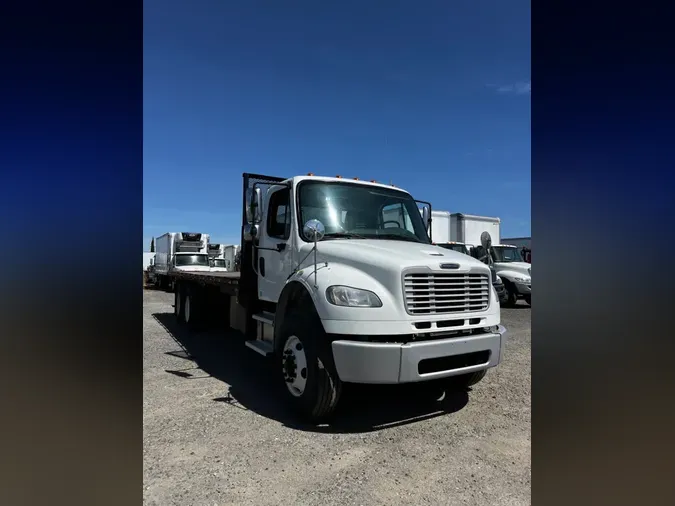 2016 FREIGHTLINER M2 106