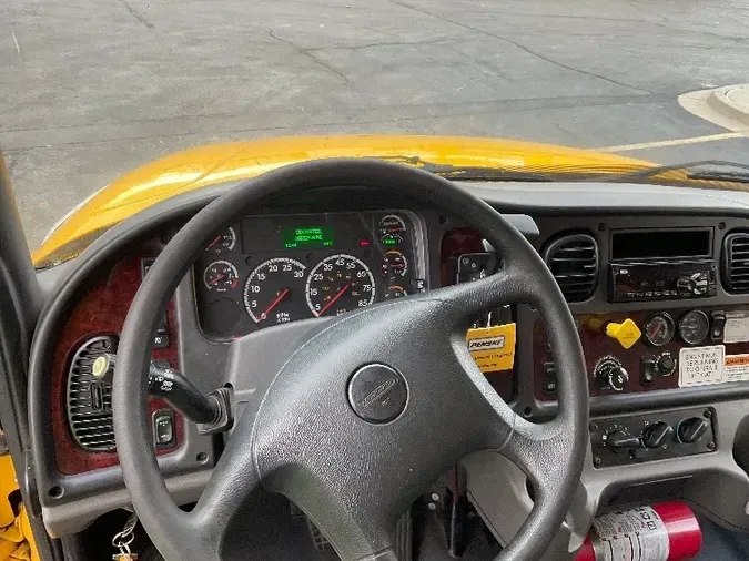 2018 Freightliner M2