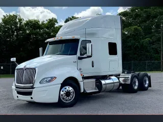 2023 INT LT625 6x4