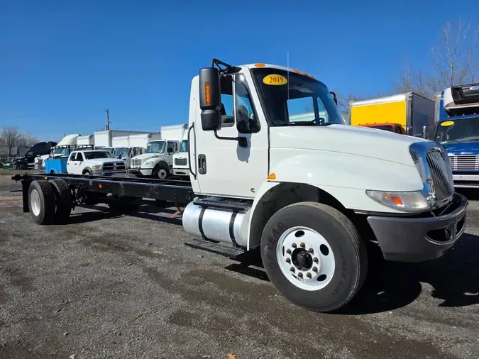 2019 NAVISTAR INTERNATIONAL 4300