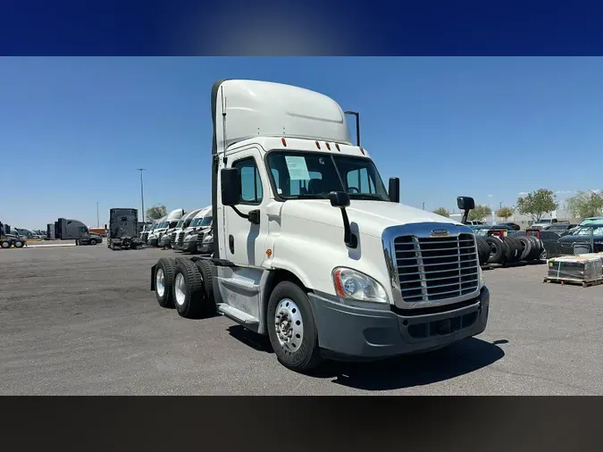 2019 Freightliner Cascadia 125ecb3874594986dc68ebc3f59a69b7b37