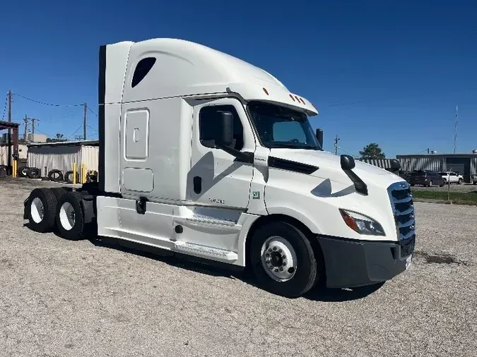 2020 Freightliner T12664STecb6d53ac046e55743ee5350cfc19266