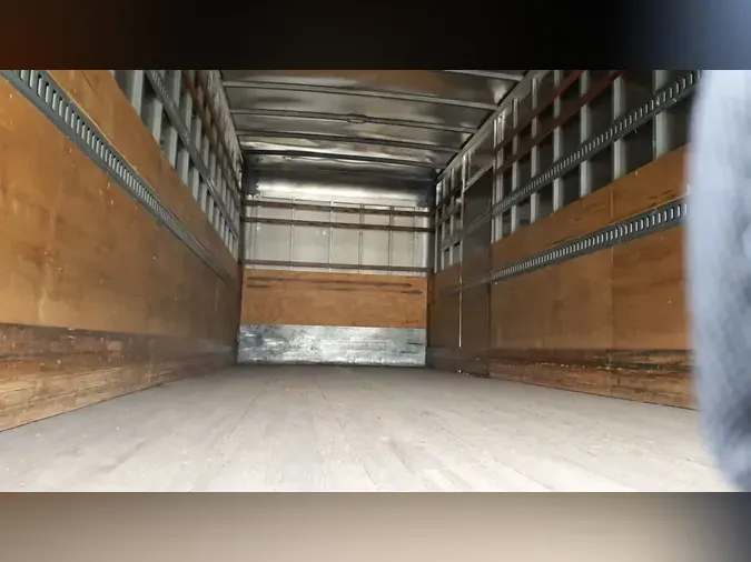 2016 FREIGHTLINER/MERCEDES M2 106