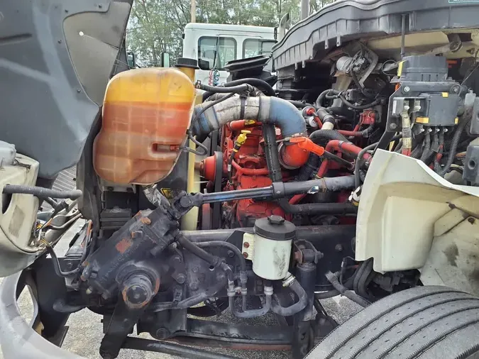 2019 NAVISTAR INTERNATIONAL MV607 (4X2)
