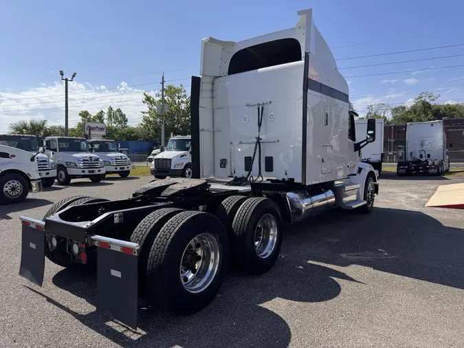 2022 Peterbilt 567