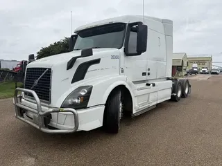 2016 VOLVO VNL64T630