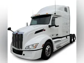 2022 Peterbilt 579