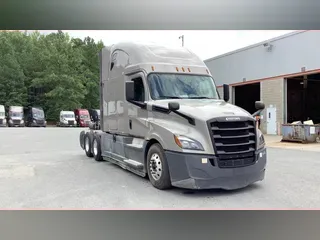 2020 Freightliner Cascadia 126