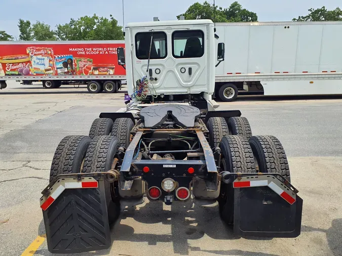 2019 FREIGHTLINER/MERCEDES CASCADIA 113