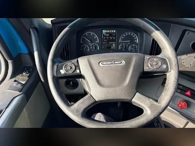 2019 FREIGHTLINER CASCADEVO1