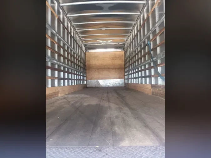 2020 FREIGHTLINER M2 106