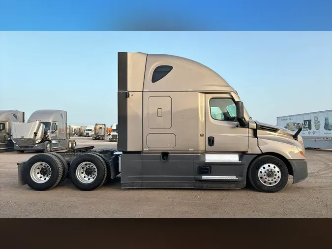 2023 Freightliner Cascadia