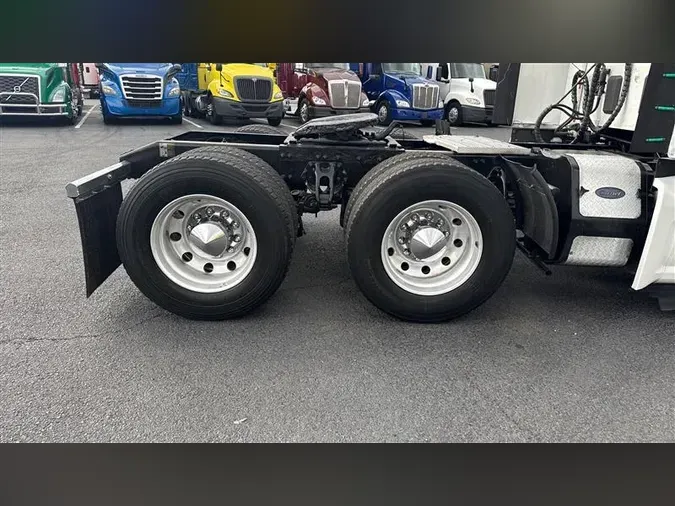 2021 PETERBILT 579