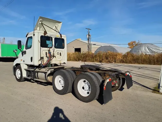 2019 FREIGHTLINER/MERCEDES CASCADIA 125ecdf5cec92627d8534710a94a1e22fb9