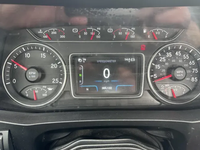 2020 International LT625